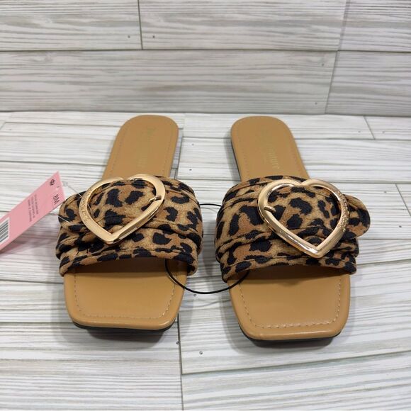 NWT JUICY COUTURE ANIMAL PRINT SQUARE TOE GOLD HEART METAL BUCKLE SANDAL 8 - Picture 4 of 10